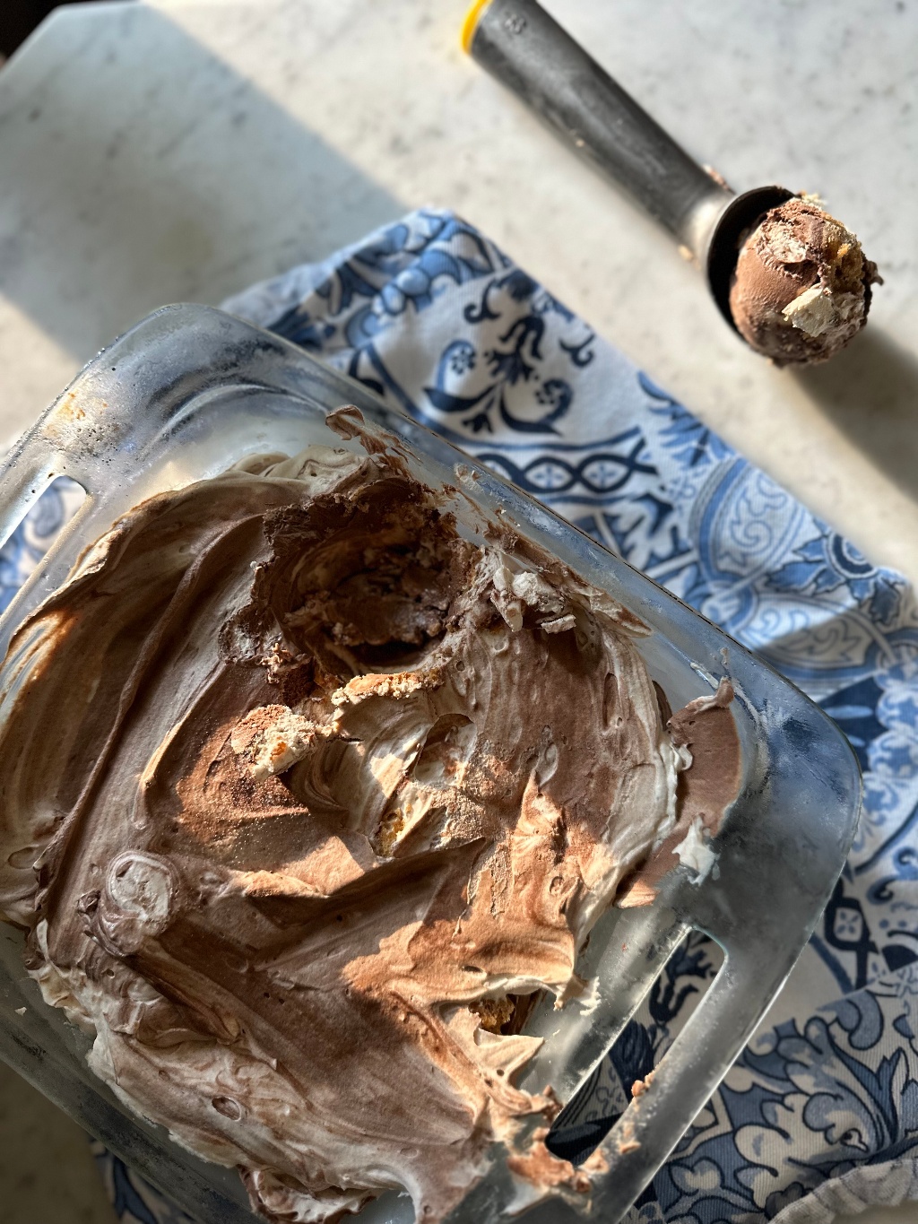 Layering the tiramisu ice cream